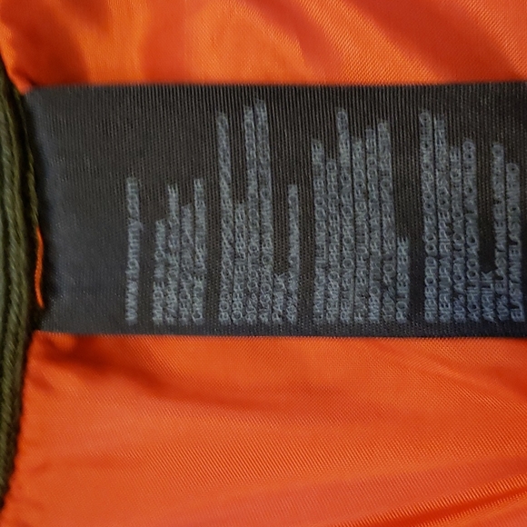 Tommy Hilfiger coat - Picture 7 of 9